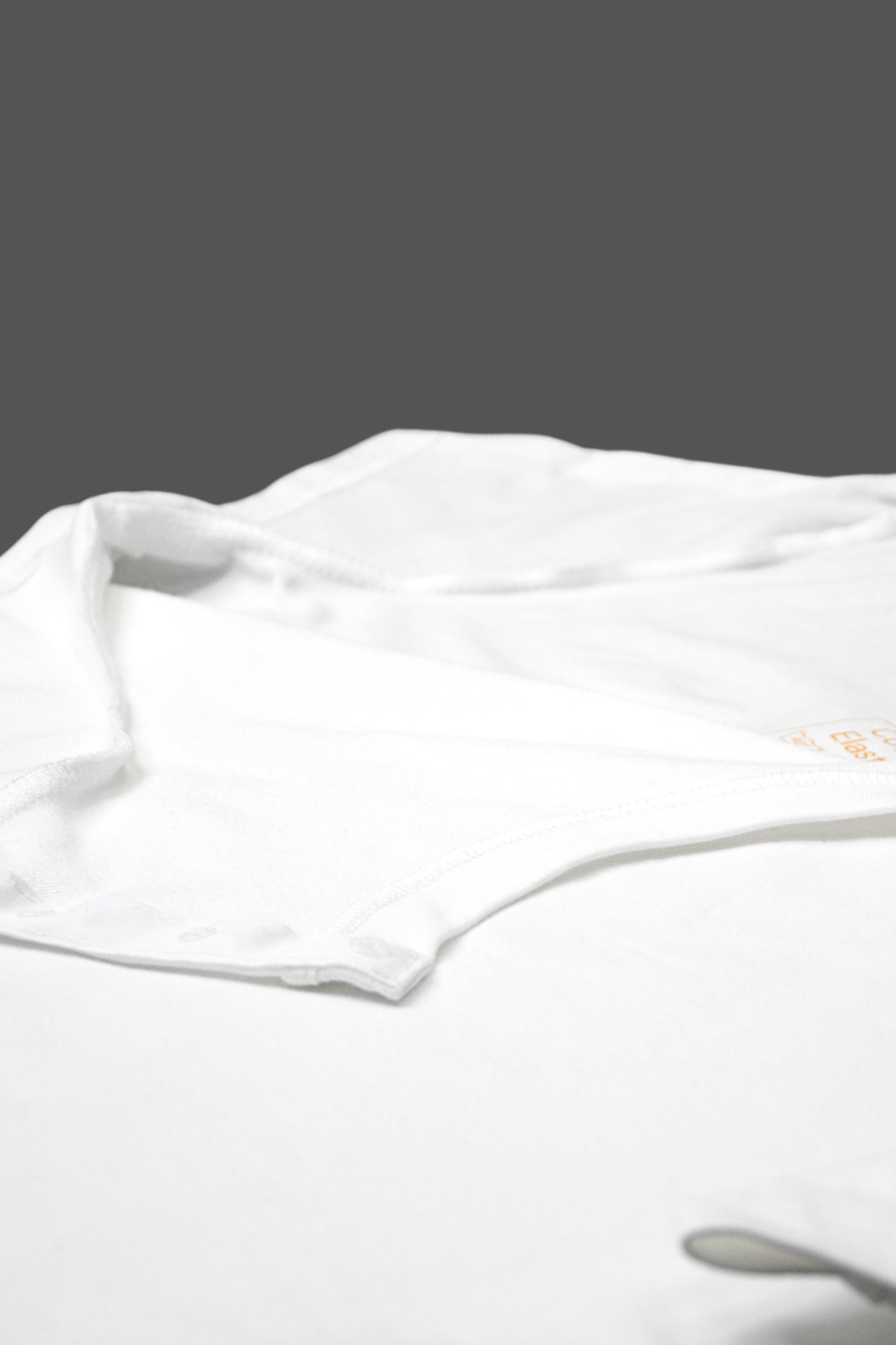 Women's T-shirt with openable shoulders | Post surgery tee