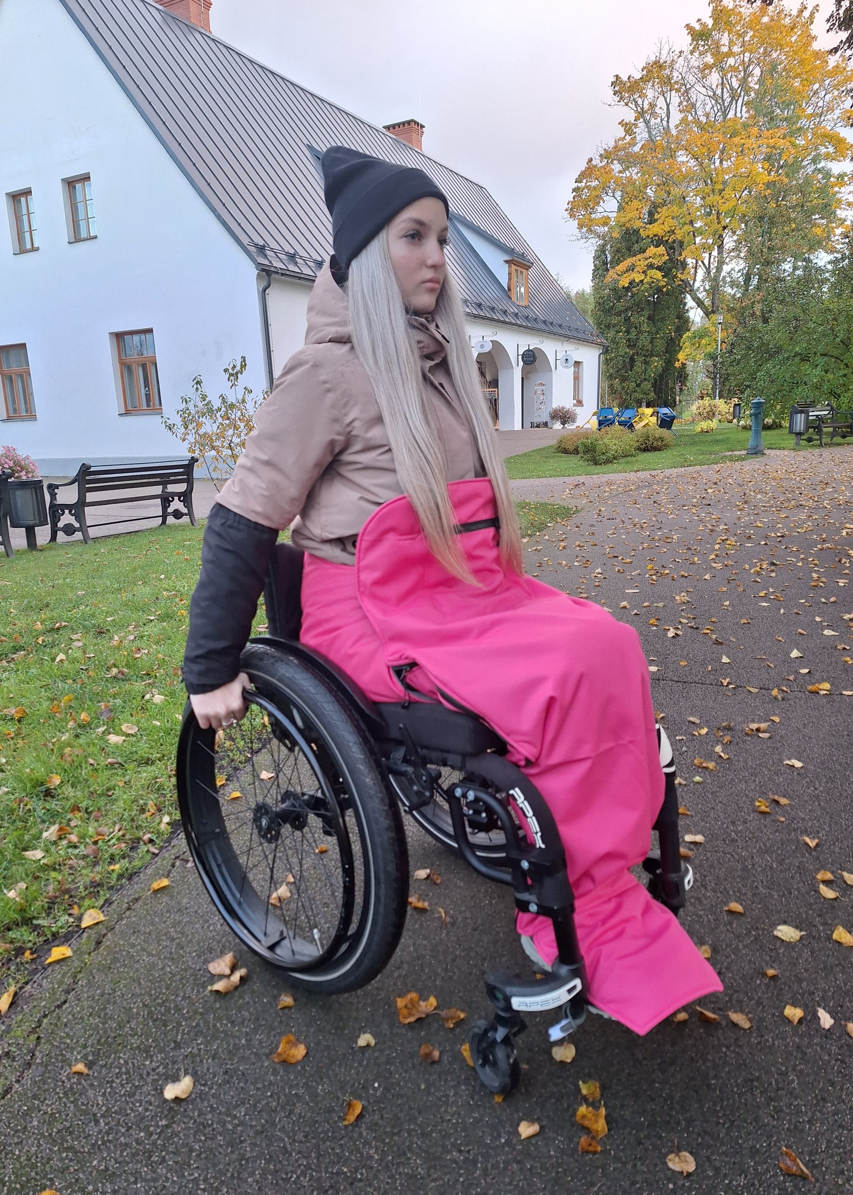 Silts divdaļīgs kombinezons ratiņkrēsla lietotājiem Vilber’s ThermoShell "Mermaid"