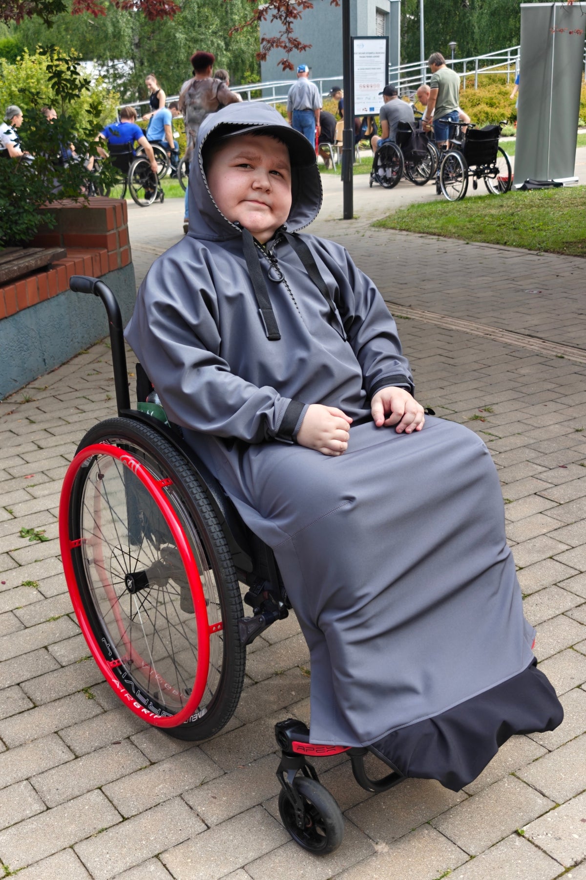 Breathable Wheelchair Raincoat for Kids, Full Leg Coverage