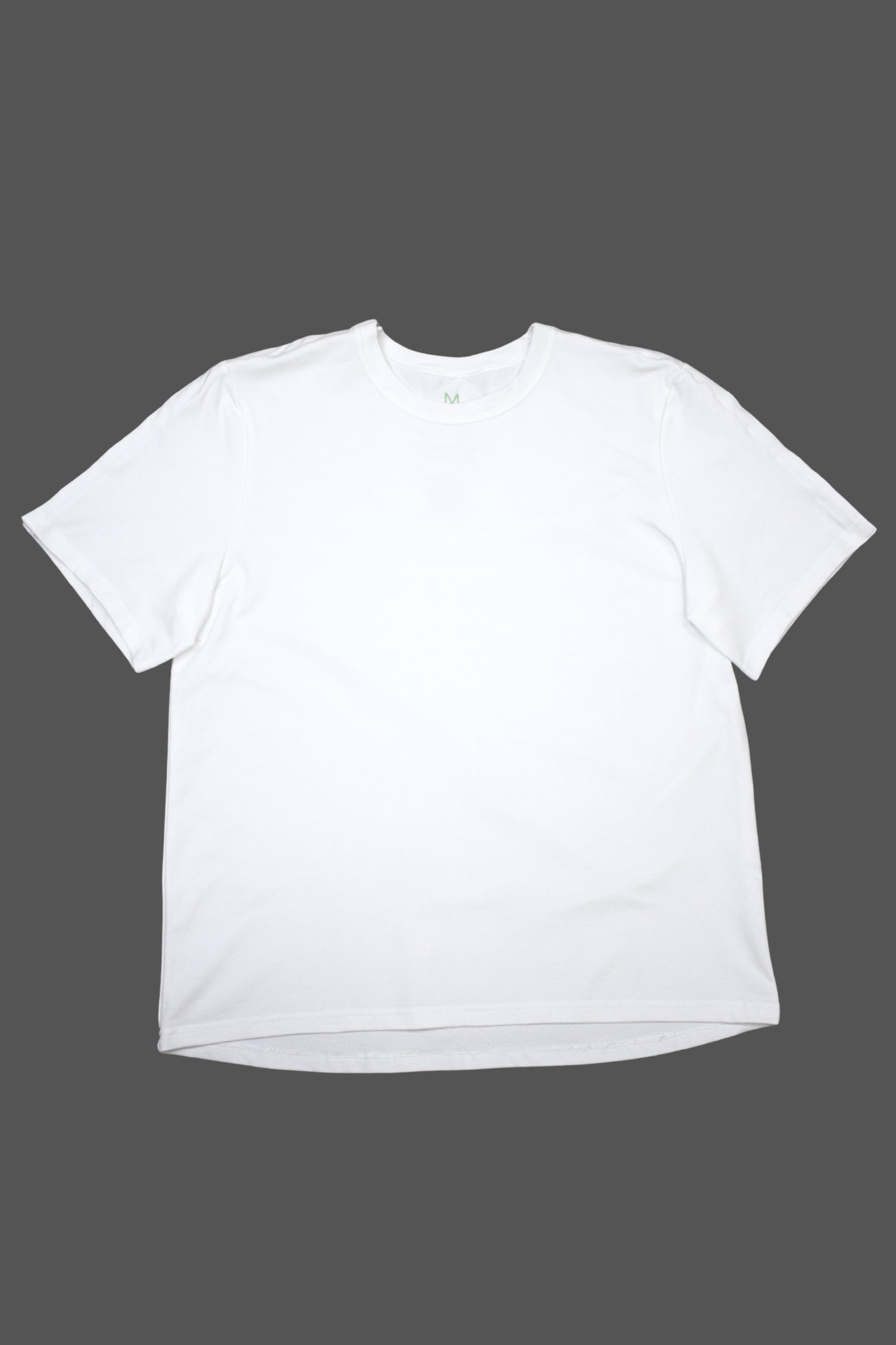 Adaptives Herren-T-Shirt mit zu öffnenden Schultern