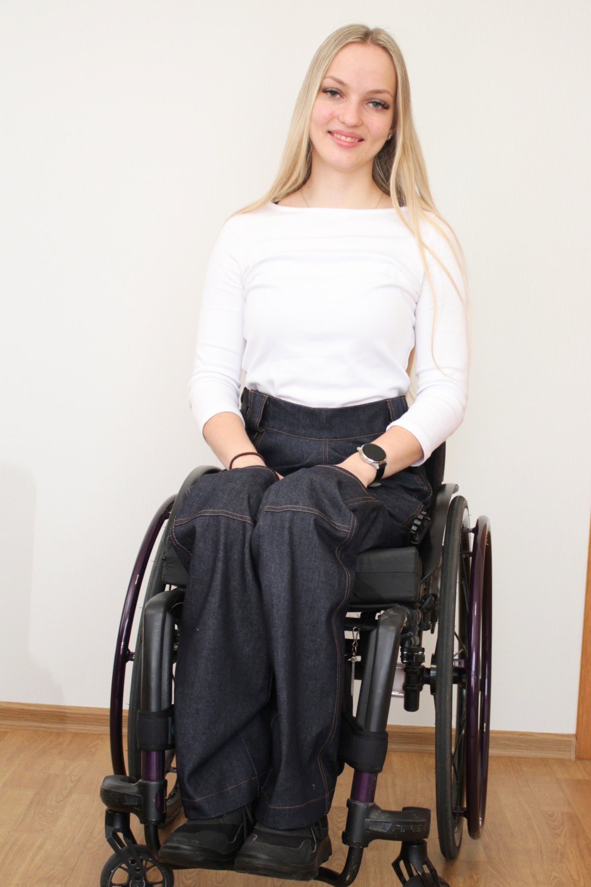 Rollstuhl Adaptive Damenjeans: 100 % Baumwoll-Denim im Seated-Schnitt