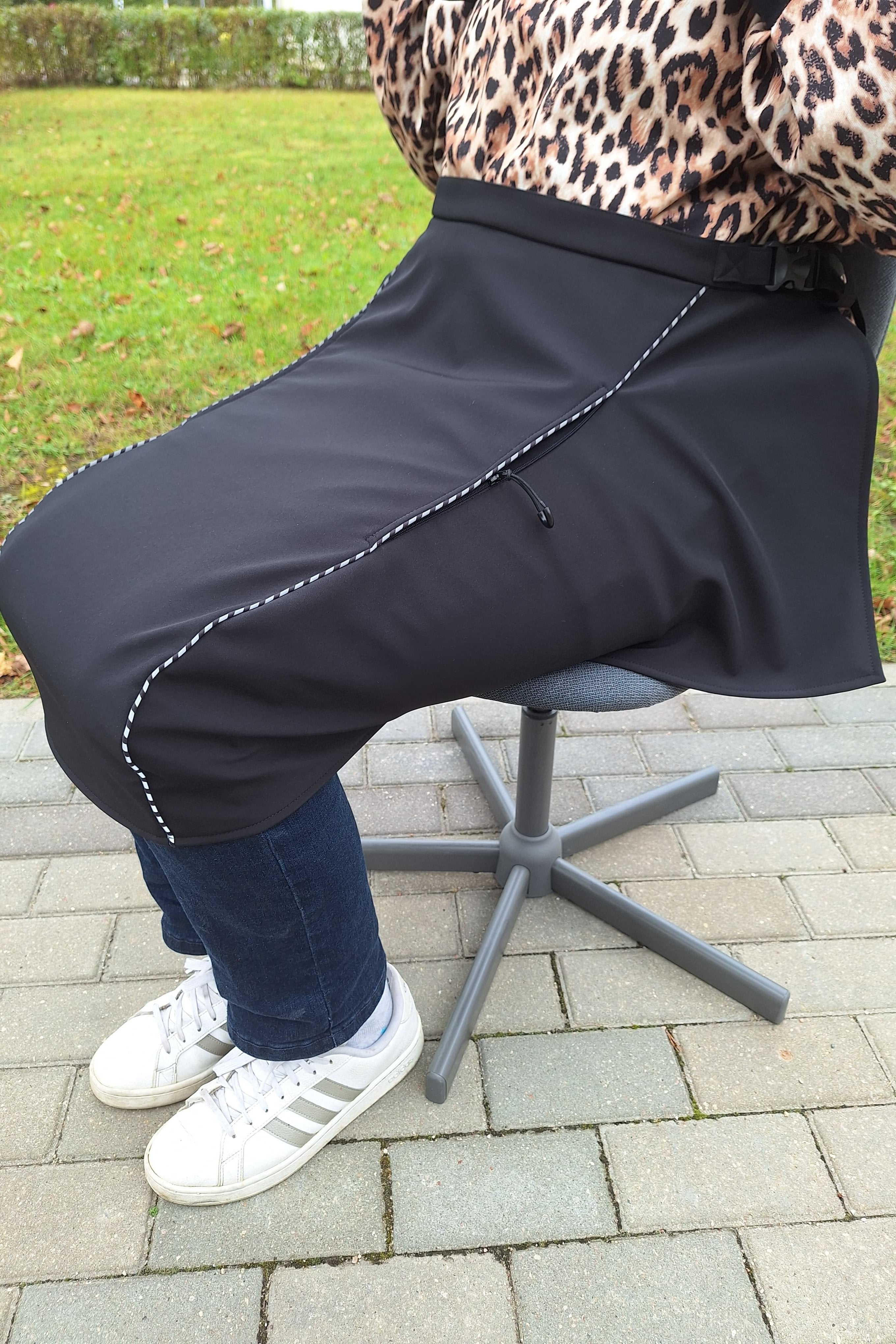 Lap guard | Wheelchair blanket