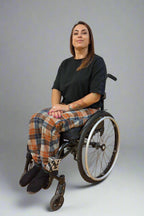 Rollstuhladaptives Kurzarm-T-Shirt für Damen mit zu öffnenden Schultern